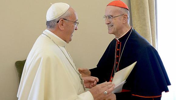 Bertone dice que el Papa sabía de su departamento de 700 m²