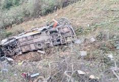 Piura: al menos 10 muertos en accidente de bus que se despistó y cayó a un abismo en Huarmaca