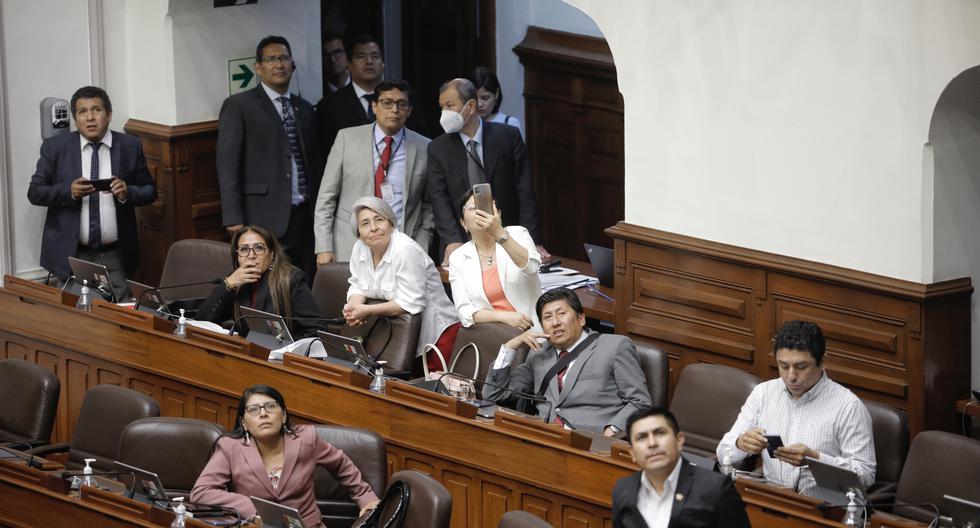 Bancada de Perú Libre pasó a tener solamente 11 miembros de los 37 con los que inició el periodo legislativo. (Foto: Joel Alonzo/ @photo.gec)