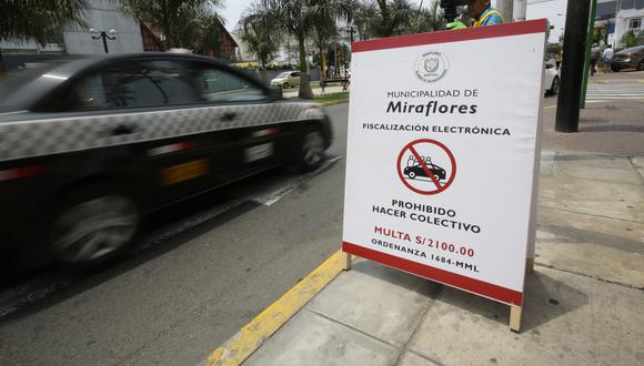 Los inspectores, con la ayuda de una cámara y un letrero disuasivo, estarán ubicados en la avenida Arequipa. (Foto: Anthony Niño de Guzmán)