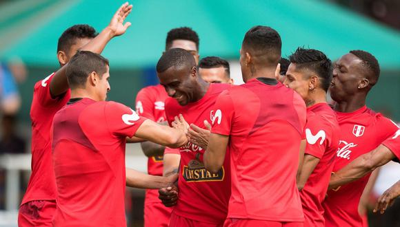 Selección peruana cerró participación en el Mundial Rusia 2018 con emotiva foto grupal. (Foto: AFP)