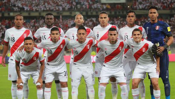 La selección peruana antes del partido crucial ante Colombia.
 (Foto: Lino Chipana / El Comercio)