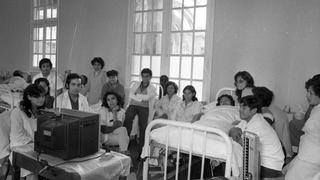 El partido de España 82 que cerró colegios y bancos en Lima y llevó esperanza a todos los hospitales del país