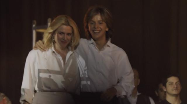 Luis Miguel (Luis de la Rosa) y Marcela Basteri (Anna Favella) en una escena del capítulo 11 de la bioserie sobre el cantante. (Foto: Netflix)