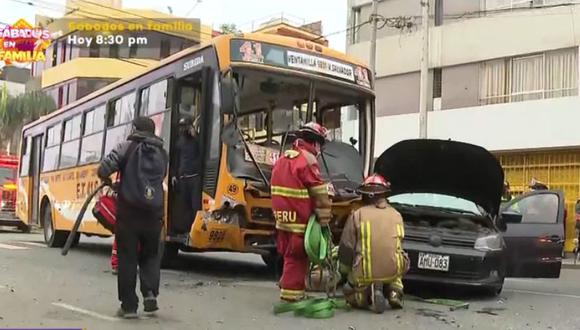 Esta mañana se reportó un accidente de tránsito en Lince que dejó cuatro heridos. (Captura: Latina)