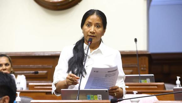 Rosio Torres, congresista acusada de recortar sueldos de sus trabajadores. (Foto: Congreso)