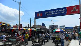 Mafias cobran un dólar para que ilegales crucen por la frontera de Ecuador a Perú