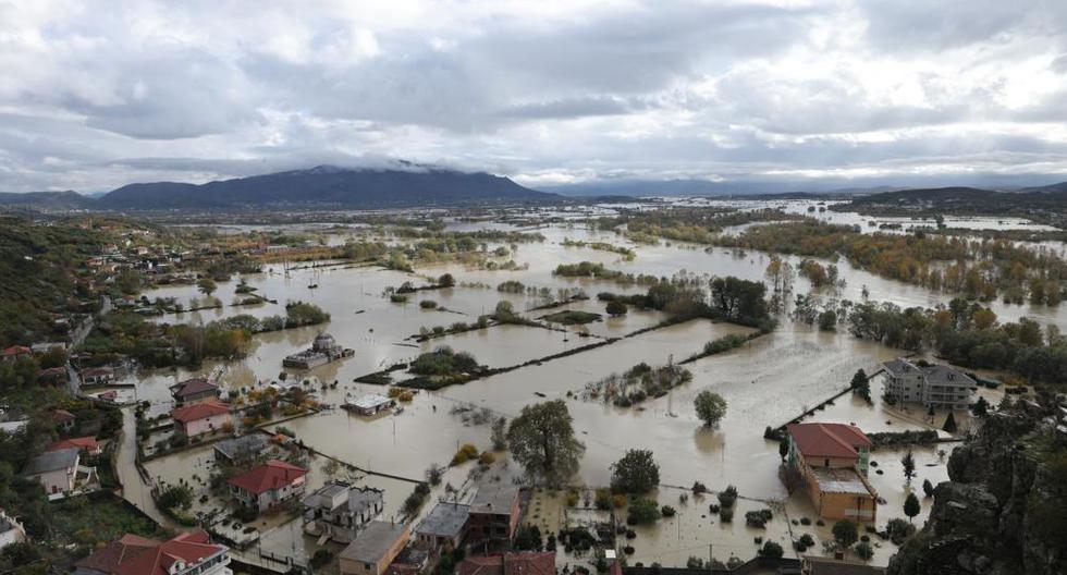 Floods due to rains in the Balkans leave 6 dead