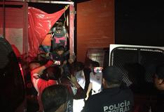 México intercepta dos vehículos con 191 migrantes en condiciones infrahumanas

