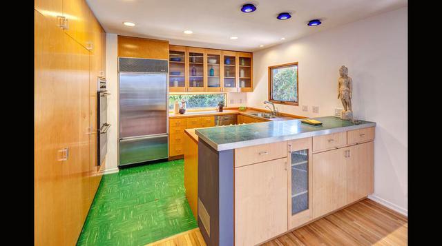 Conoce por dentro la casa que Tobey Maguire vende en California - 3
