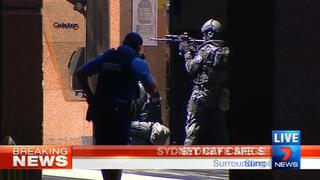 Sidney: Secuestro en un café mantiene en vilo a Australia