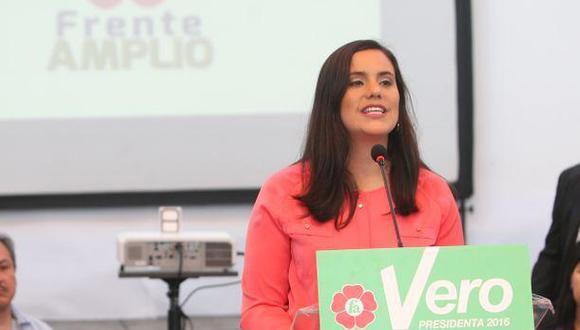 Verónika Mendoza considera golpista a la oposición en Venezuela