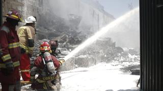 Villa El Salvador: el arduo trabajo de los bomberos para controlar incendio | FOTOS