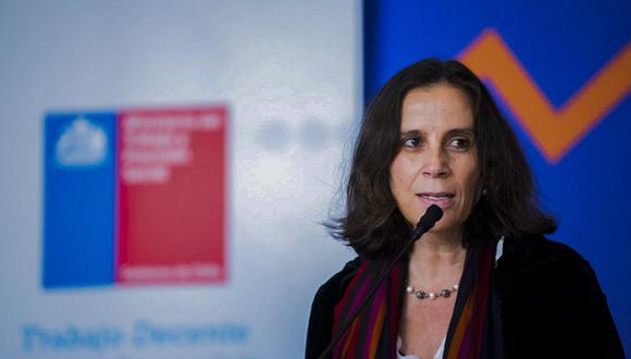 La ministra de Relaciones Exteriores de Chile, Antonia Urrejola, hablando durante una conferencia de prensa en Santiago, el 29 de agosto de 2022. (Foto de Cancillería Chile / Ministerio de Relaciones Exteriores de Chile / AFP)