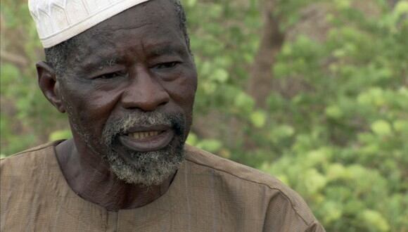 El agricultor burkinés Yacouba Sawadogo, ganó este lunes el llamado "Nobel Alternativo". Esta es su reveladora historia de amor a la naturaleza. (Foto: EFE)