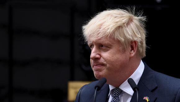 El primer ministro británico, Boris Johnson, hace una declaración en Downing Street en Londres, este 7 de julio de 2022. (REUTERS/Henry Nicholls)