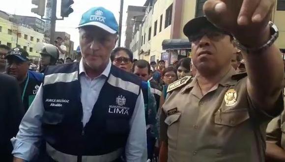 Alcalde Jorge Muñoz aumenta serenos en vías aledañas a Gamarra y anuncia operación contra ambulantes. (Ana Briceño)