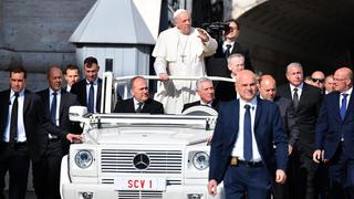 Francisco da las gracias a los bomberos por Notre Dame de parte "de toda la Iglesia"