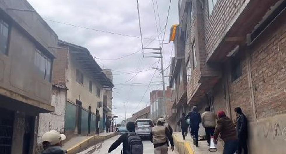 Huancavelica: the Minister of Economy spends an awkward and tense moment with the residents of the area |  Alex Contreras Video |  Peru
