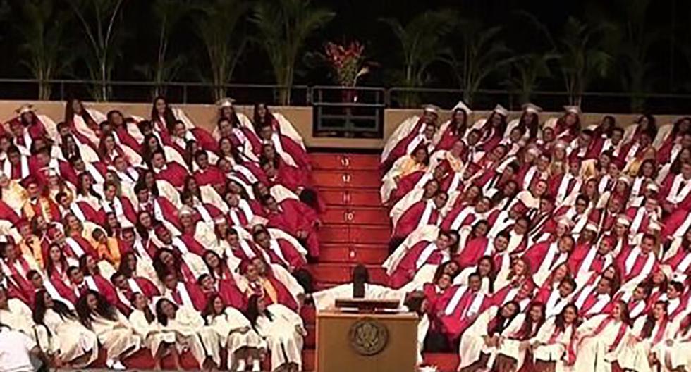 Espectacular coreografía de graduación. (Foto: captura)