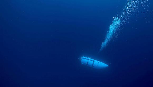 El submarino Titán durante un descenso, mismo que se encuentra perdido en el océano Atlántico, con 5 pasajeros dentro, desde el 19 de junio de 2023. (Foto de Handout / OceanGate Expeditions / AFP)