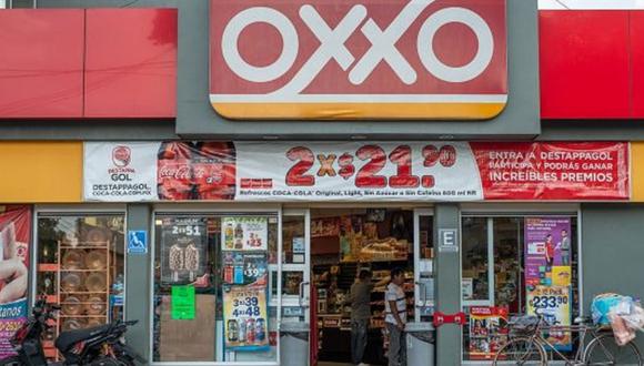 ¡Te vas a sorprender! Joven compartió un video donde puso al descubierto cuánto se gana trabajando en Oxxo.