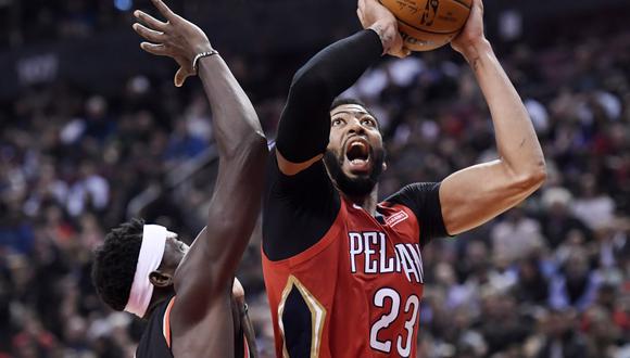 Antonhy Davis fue la gran figura del triunfo de los Pelicans en casa de los Raptors con 25 puntos, 20 rebotes  y 6 asistencias | Foto: AP