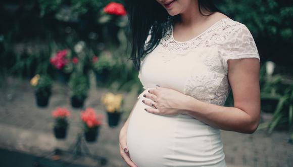 Durante el embarazo es necesario preparar adecuadamente a la madre para el parto y posparto. (Foto: Pexels)