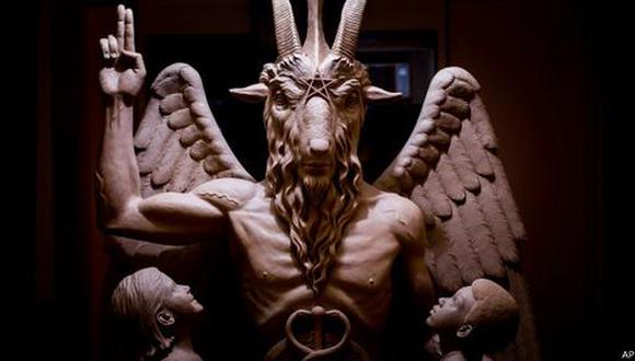 La escultura del diablo que develaron en Detroit