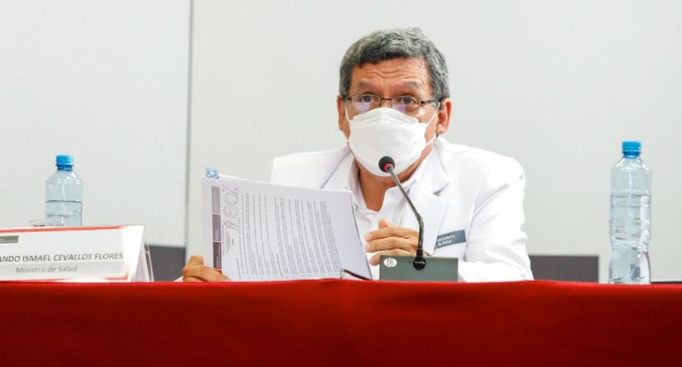 El ministro de Salud, Hernando Cevallos, aseguró que ya se encuentran investigando a los presuntos responsables por el registro irregular en la base de datos de vacunados. (Foto: Minsa)