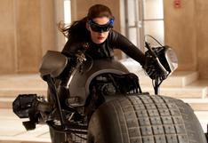 Batman: ¿Anne Hathaway será Catwoman nuevamente?