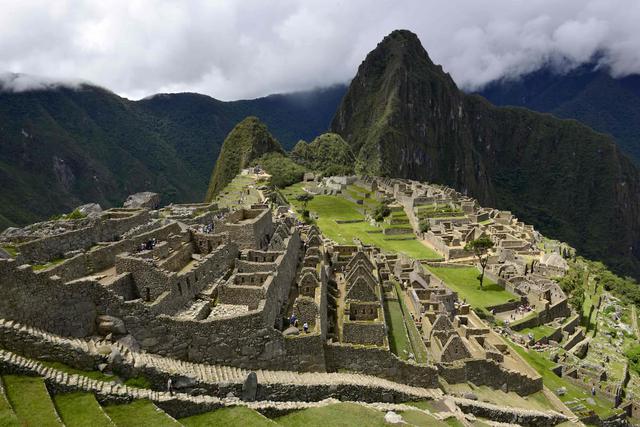 La Dirección Desconcentrada de Cultura de Cusco (DDCC) y el Ministerio de Cultura aprobaron el  “Protocolo de prevención ante el COVID-19 para la atención de visitas turísticas en la llaqta o ciudad inca de Machu Picchu”. (Foto: AFP)