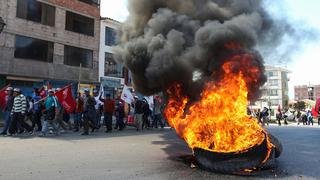 Cusco: con quema de llantas y bloqueo de vías se realiza segundo día de paro[FOTOS]