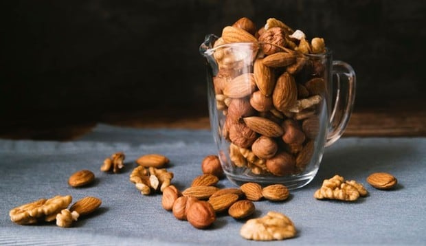 Las nueces contienen mucha grasa. (Foto: Freepik)