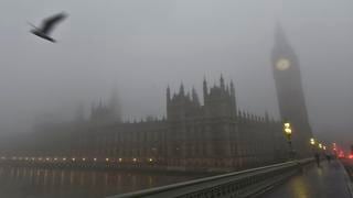 La fuerte niebla en Londres y el resto del Reino Unido [FOTOS]