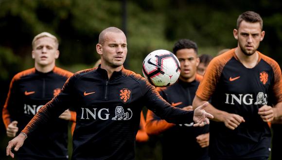 Wesley Sneijder se retira de la actividad profesional a los 35 años | Foto: Agencias