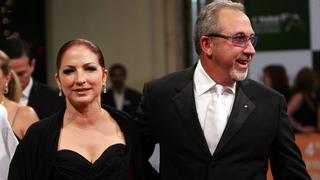 Gloria y Emilio Estefan preparan comida para médicos y policías que luchan contra el coronavirus | VIDEO