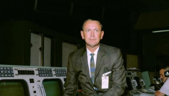 Chris Kraft se unió a la NASA en 1958 y desarrolló el plan y los procesos de control necesarios para las misiones tripuladas al espacio. (Captura de pantalla)