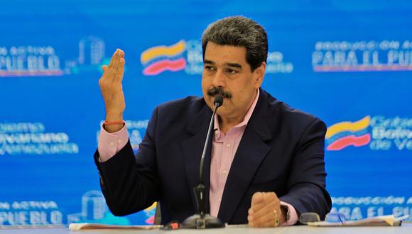 Nicolás Maduro durante una reunión con miembros de su gabinete en el Palacio Presidencial de Miraflores, en Caracas. (Foto: AFP).