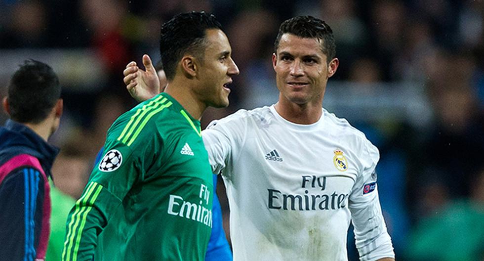Cristiano Ronaldo no se dio cuenta que era grabado cuando hizo un elocuente gesto criticando el error de Keylor Navas en el empate 1-1 del Borussia Dortmund. (Foto: Getty Images)