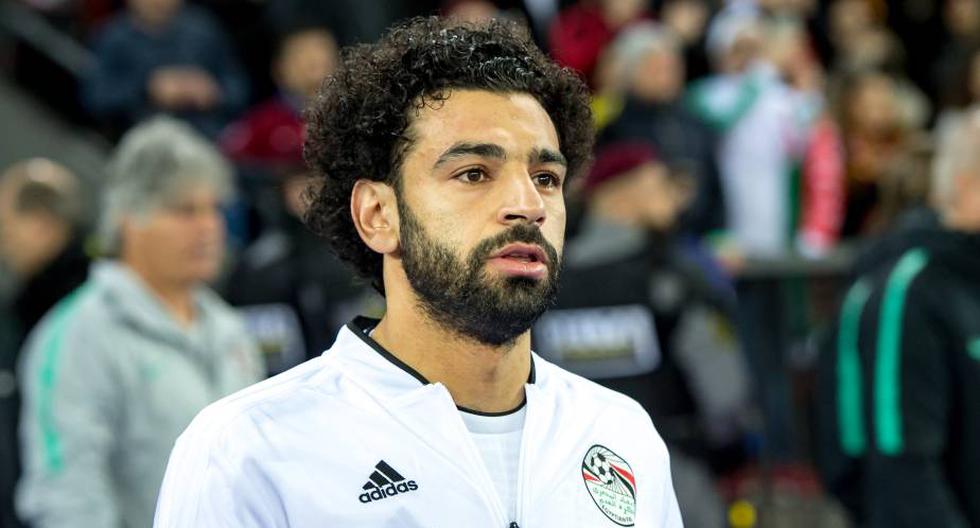 El delantero Mohamed Salah sufrió una lesión en el hombro izquierdo pero está considerado por el técnico Héctor Cúper. (Foto: Getty Images)