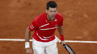 Djokovic venció 3-2 a Tsitispas y se medirá a Rafael Nadal en la final de Roland Garros