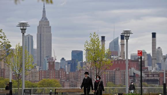 Nueva York empieza este viernes la reapertura de actividades "de bajo riesgo" como jardinería. (Foto: AFP)