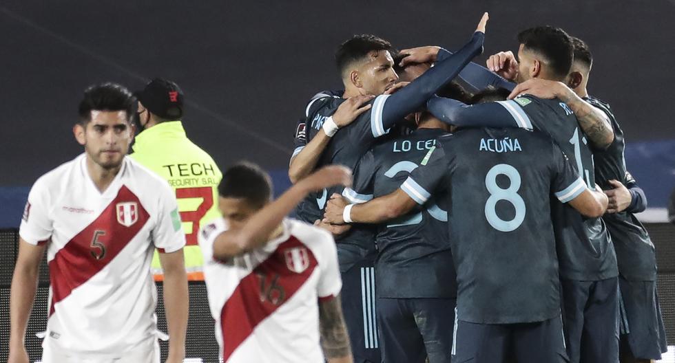 Argentina derrotó 1-0 a Perú, por la fecha 12 de las Eliminatorias. (Foto: AFP).