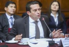 Miguel Torres "cuadra" a Yohny Lescano en la Comisión de Constitución