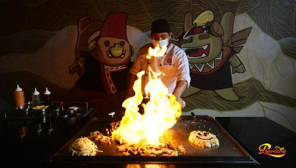En este restaurante podrás disfrutar de teppanyaki, una curiosa técnica de cocina que es, además, todo un espectáculo para los comensales.