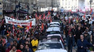 Francia: Surgen nuevas protestas antes de la adopción de la reforma de las pensiones