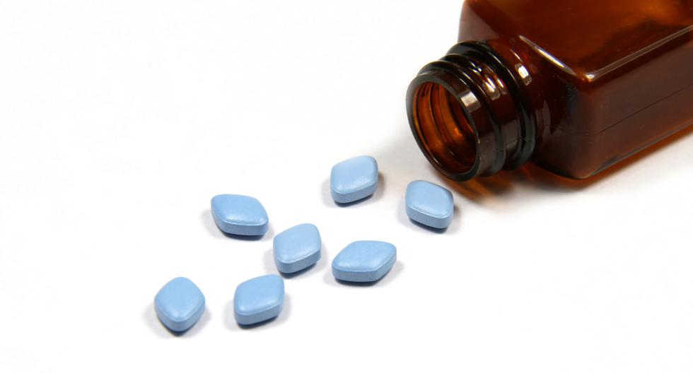 Los riesgos de tomar Viagra sin disfunción eréctil varían desde efectos secundarios leves hasta interacciones medicamentosas peligrosas.