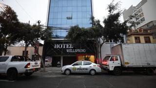 Lince: difunden video que muestra el momento en que vigilante de hotel es herido de bala | VIDEO