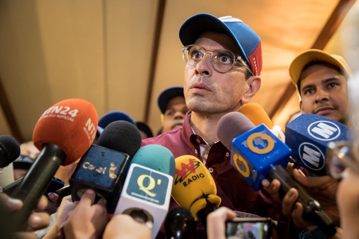 Henrique Capriles speaks with journalists after registering his candidacy with the National Primary Commission (CNP), in Caracas, Venezuela, on June 24, 2023. (Photo by MIGUEL GUTIÉRREZ / EFE)